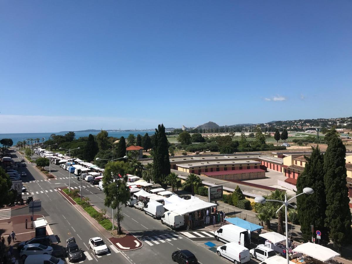 Plage Et Hippodrome Cagnes-sur-Mer Esterno foto