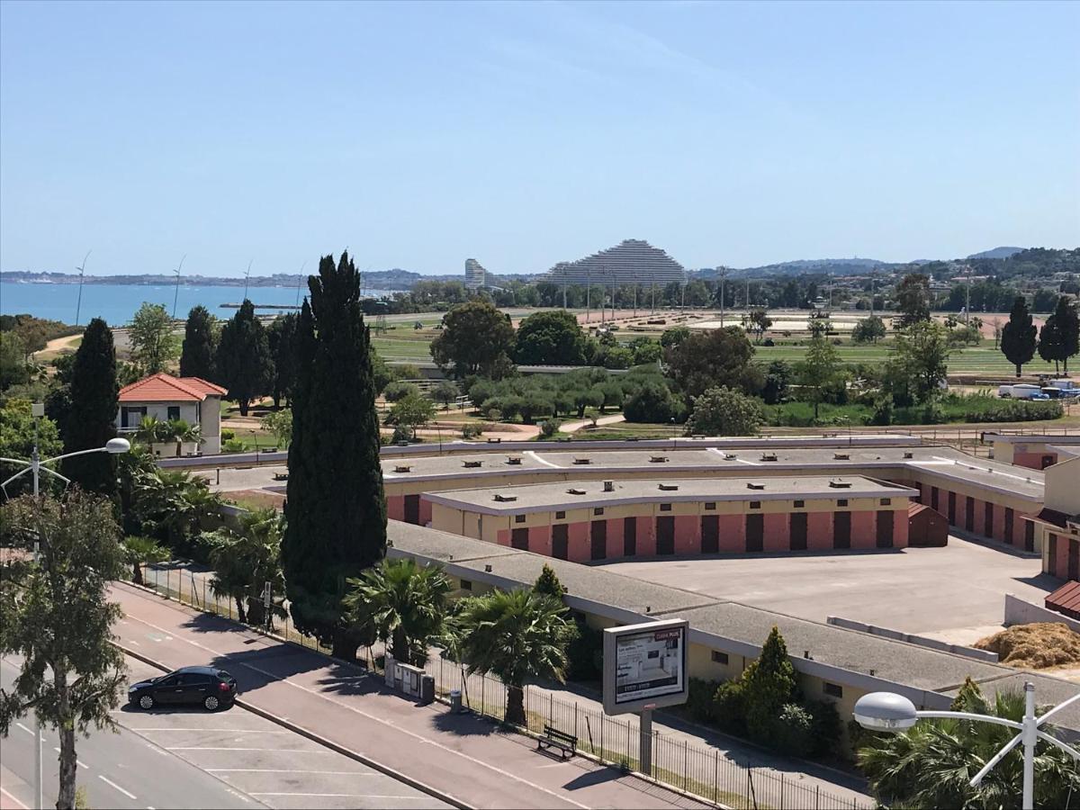 Plage Et Hippodrome Cagnes-sur-Mer Esterno foto